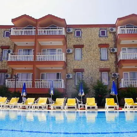 Mediterranean Garden Apartment Side