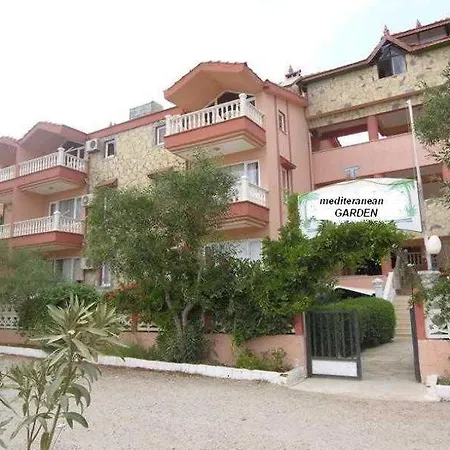 Mediterranean Garden * Side